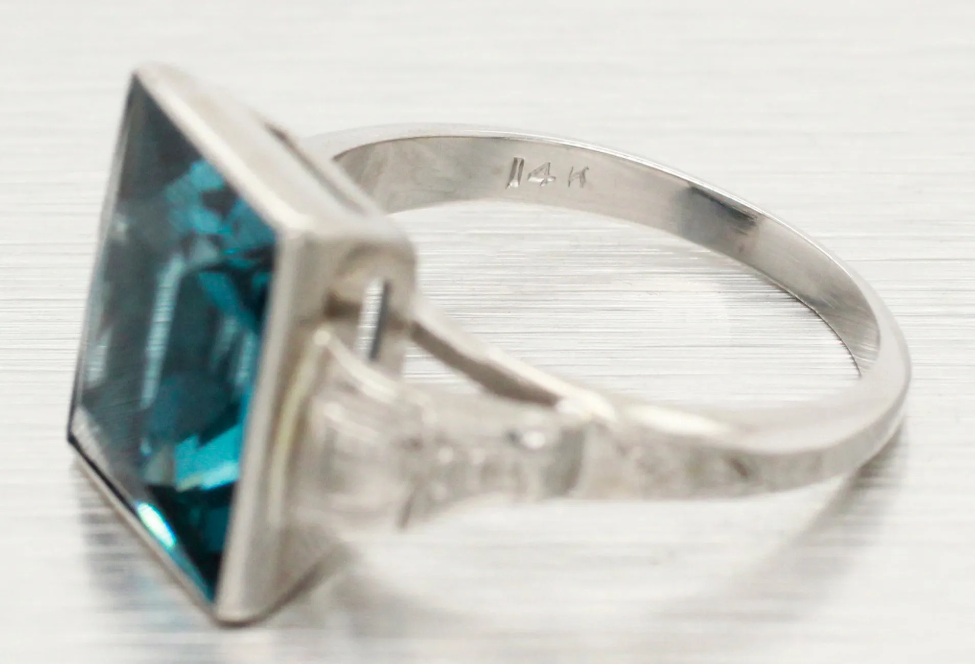 Vintage 4.5ct Blue Quartz Solitaire Cocktail Ring - 14k White Gold - Size 6