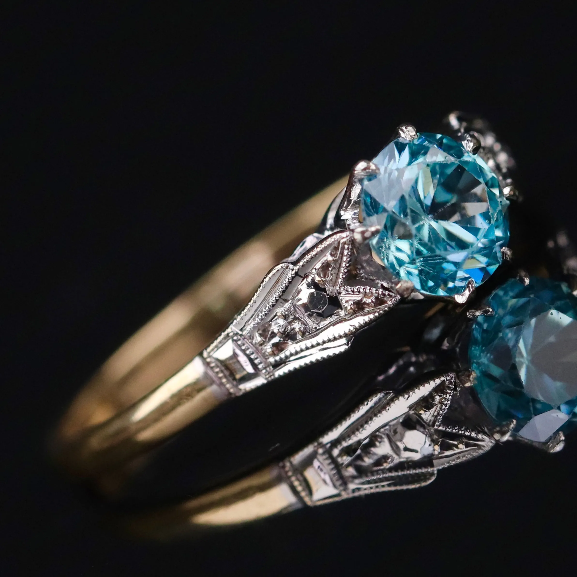 Vintage blue zircon ring in yellow gold