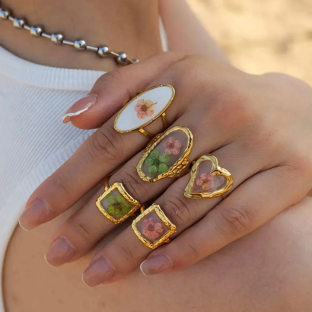 Vintage Dried Flowers Apparel and Accessories Collection