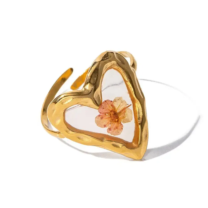 Vintage Dried Flowers Apparel and Accessories Collection