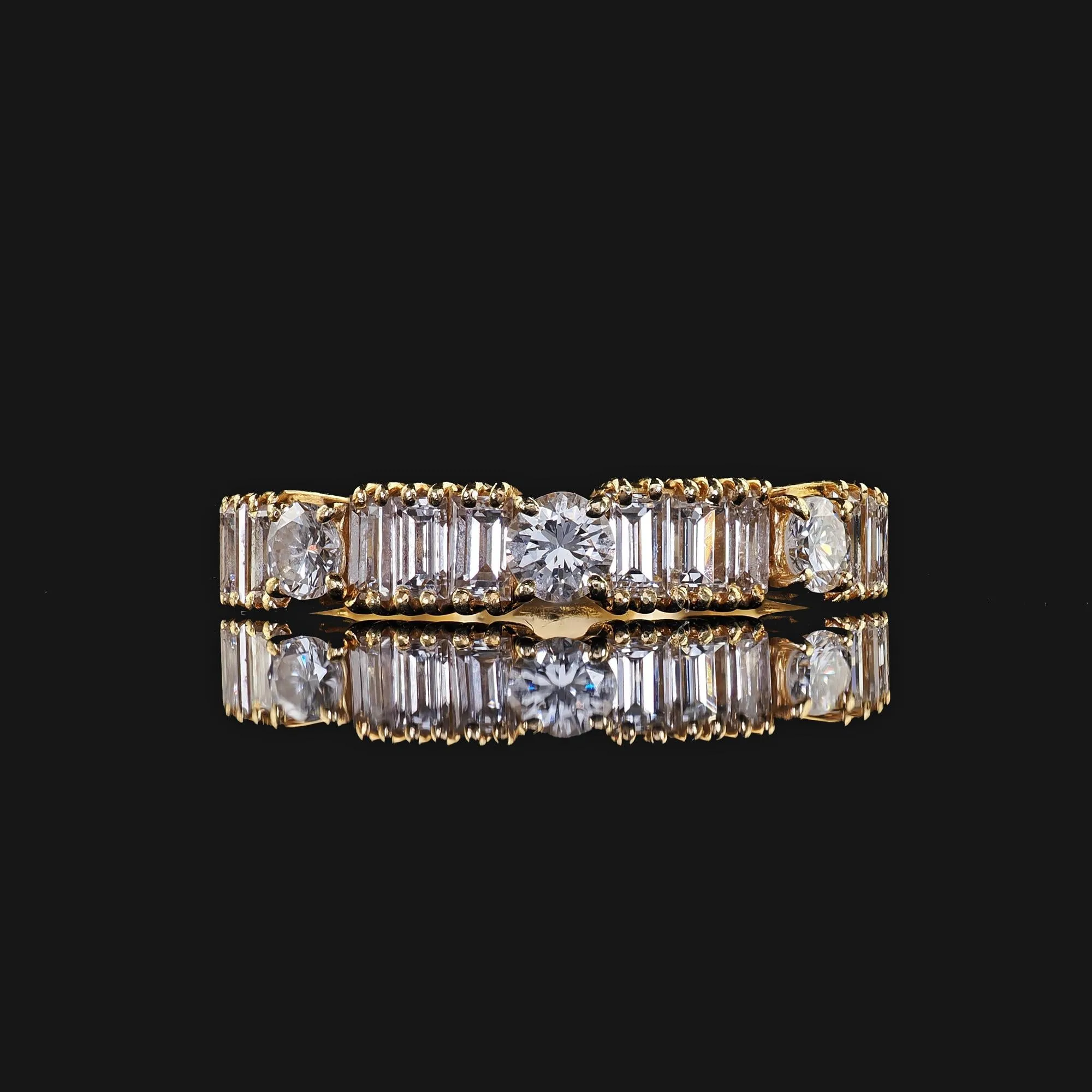 Vintage Estate H. Stern 18K Yellow Gold Diamond Baguette Wedding Band Ring