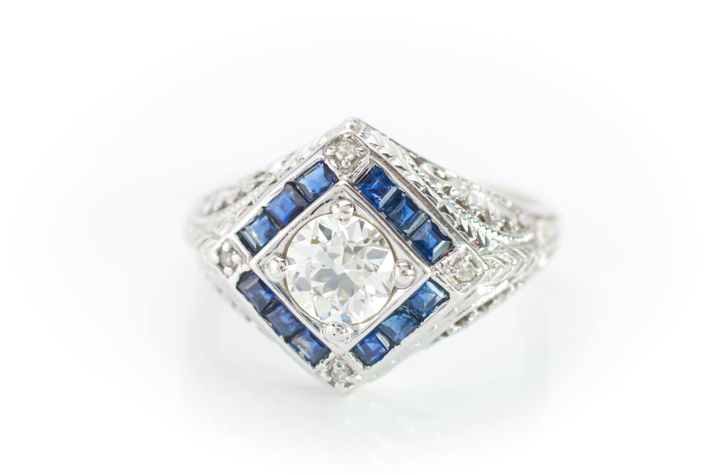 VINTAGE OLD EUROPEAN CUT DIAMOND AND SAPPHIRE RING