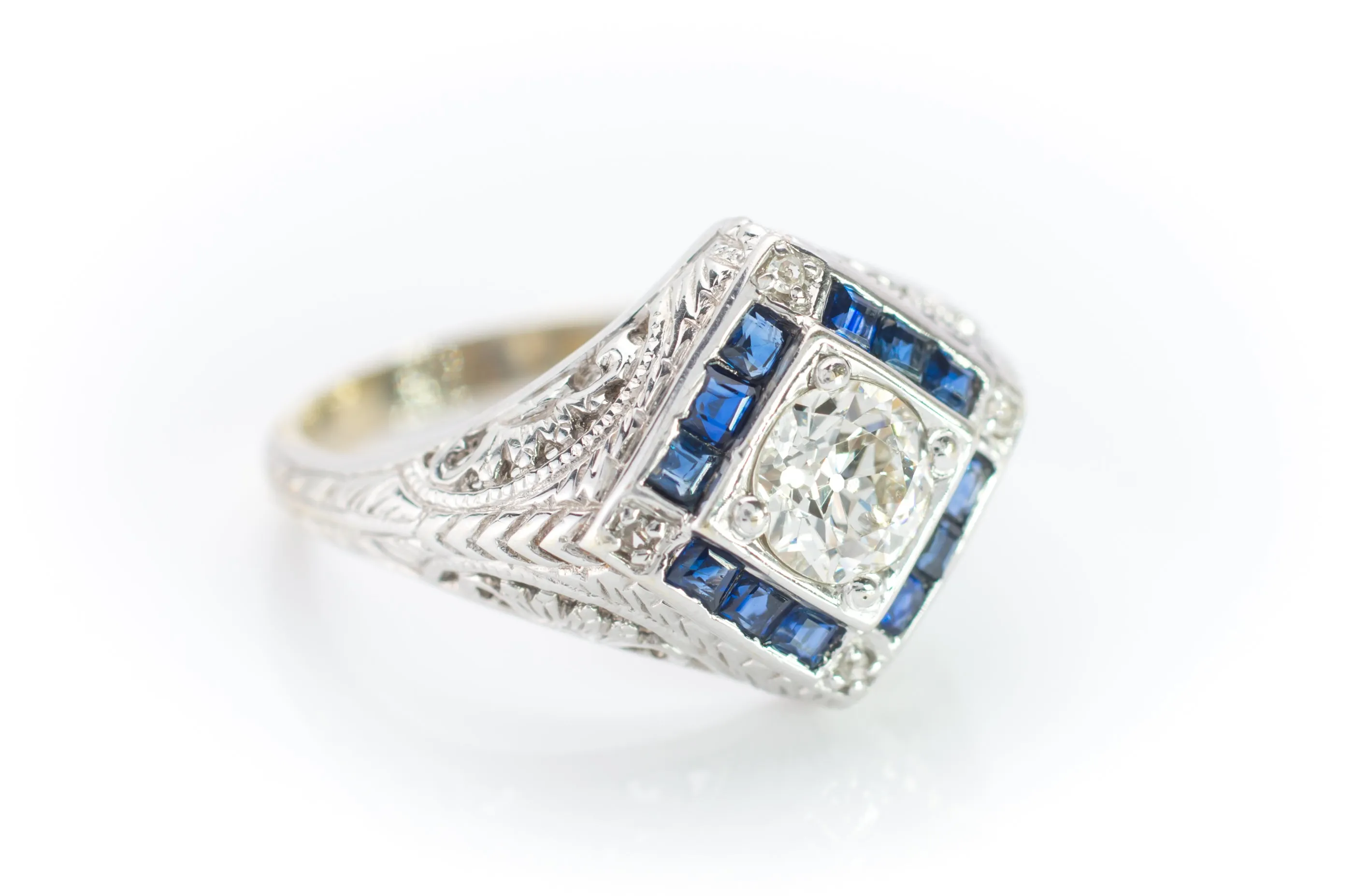 VINTAGE OLD EUROPEAN CUT DIAMOND AND SAPPHIRE RING