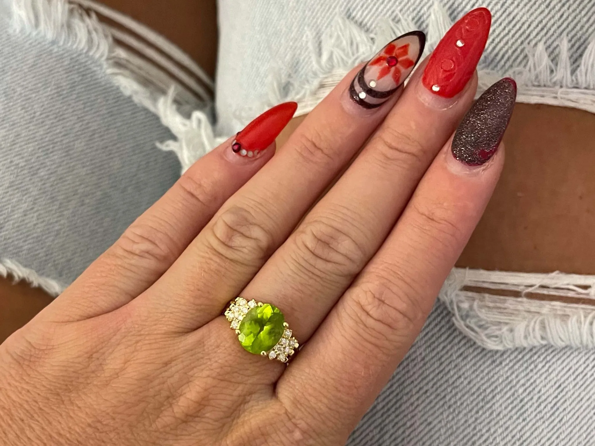 Vintage Peridot and Diamond Ring in 18k Yellow Gold