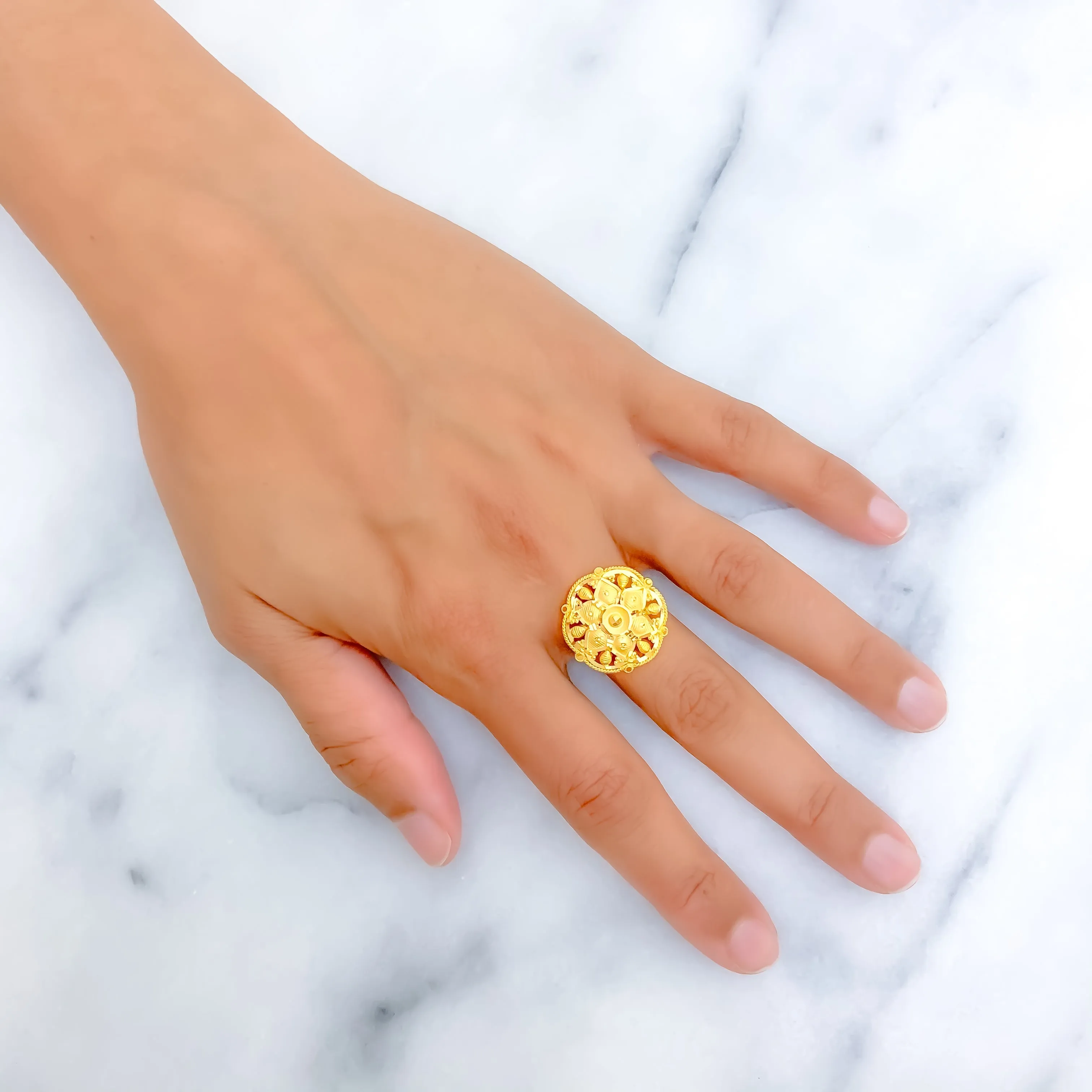 Vintage Striped Flower 22K Gold Ring