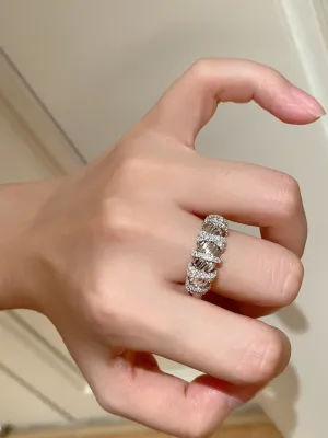 Vintage Striped Twist Diamond Ring
