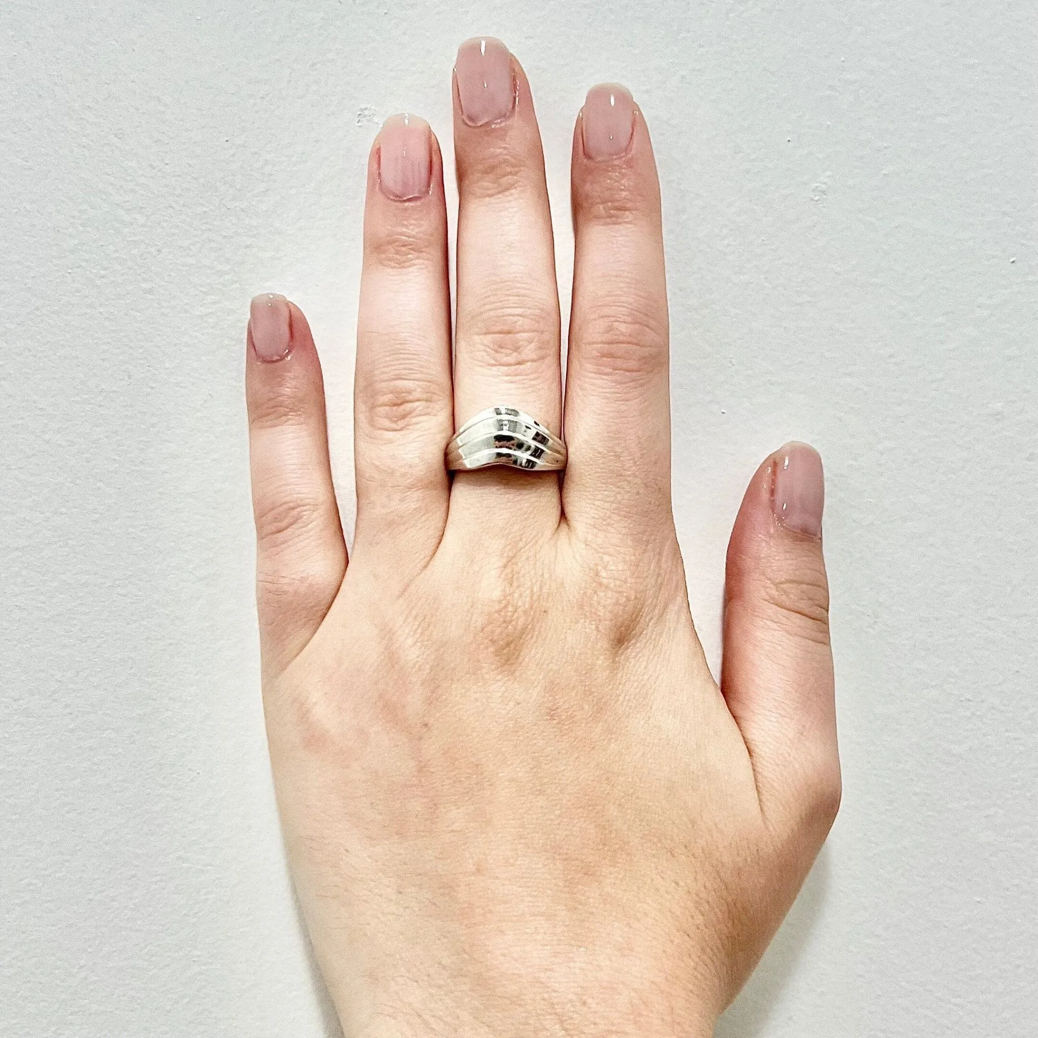 Wavy 14 Karat White Gold Band Ring