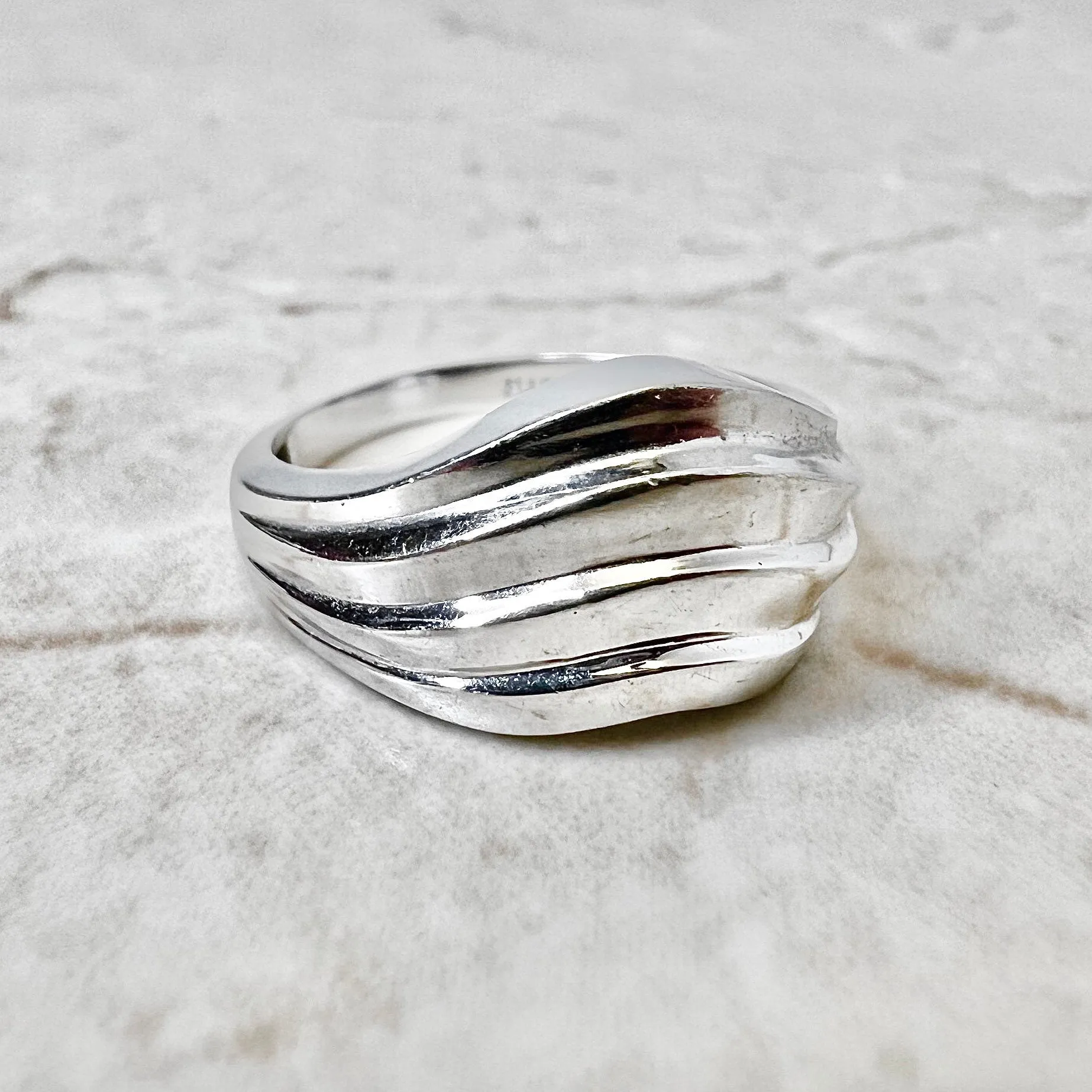 Wavy 14 Karat White Gold Band Ring